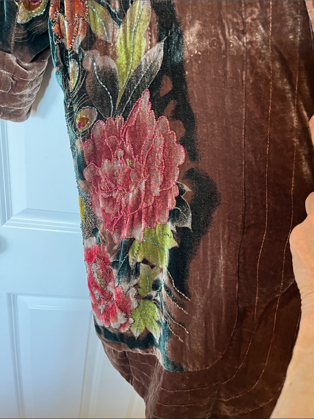Women's Teddy Jacket in Brown Velvet - Picture 5 of 14